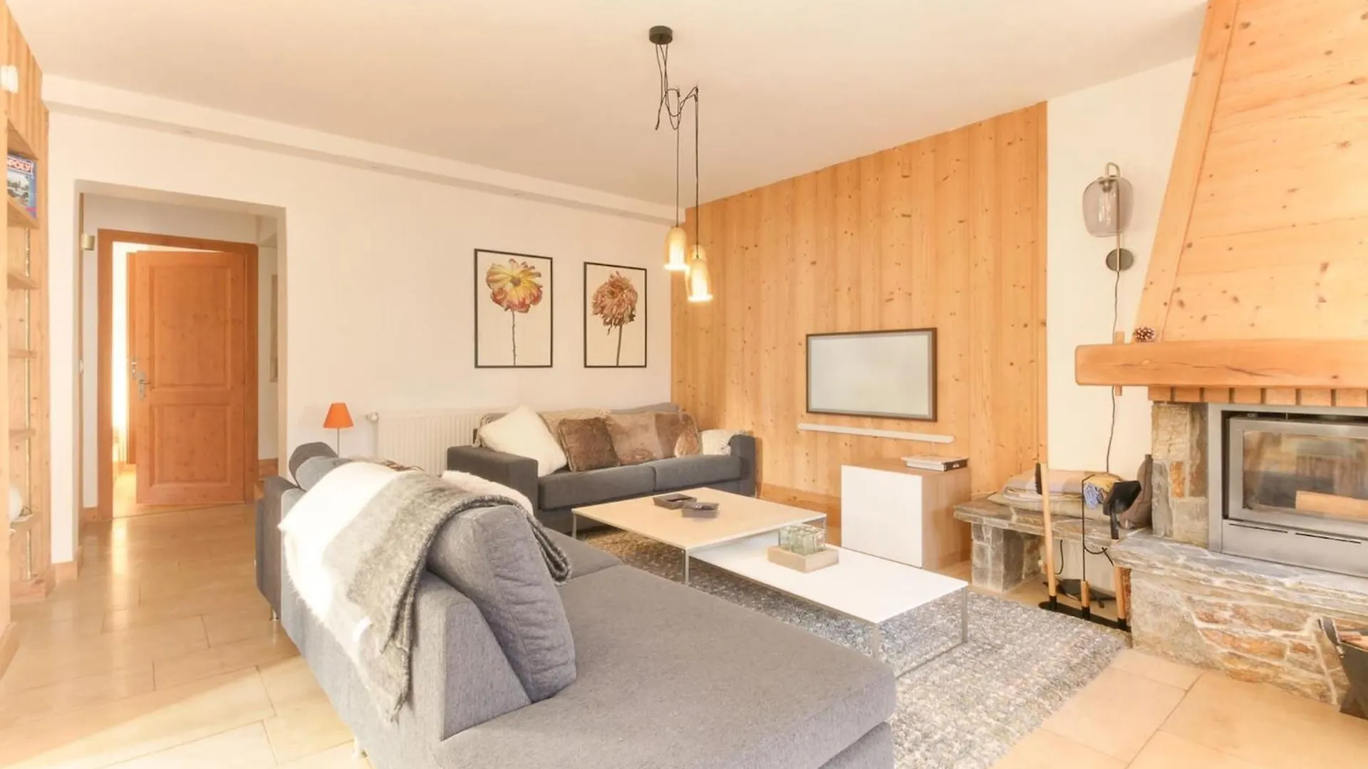 Les Alpins - Centre De Chamonix - Renove Avec Jardin Et Vue Imprenable Sur Le Montblanc Apartment 0*,