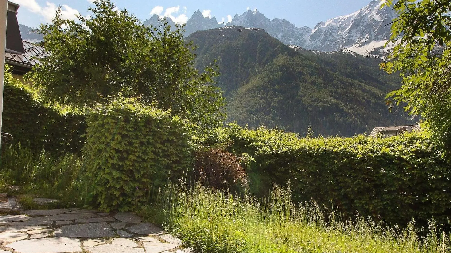 Les Alpins - Centre De Chamonix - Renove Avec Jardin Et Vue Imprenable Sur Le Montblanc Apartment