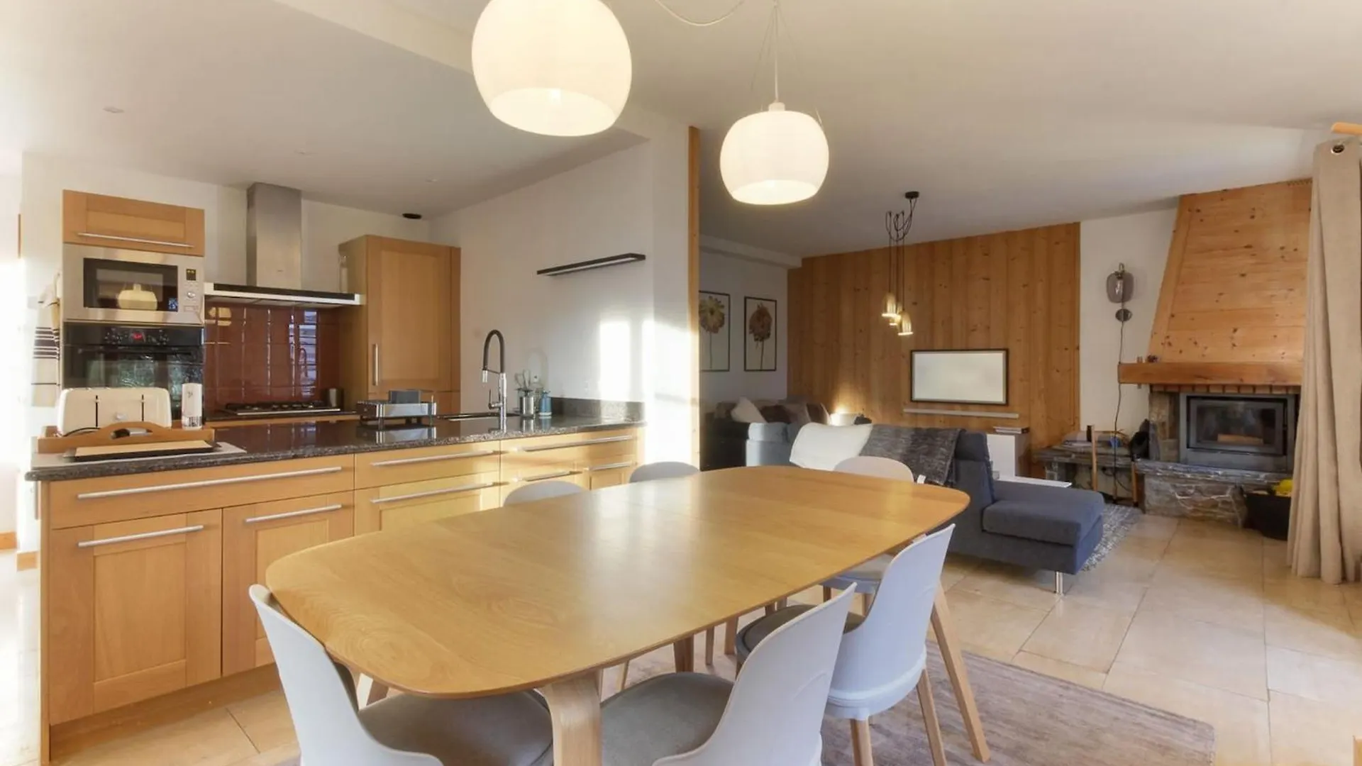 Les Alpins - Centre De Chamonix - Renove Avec Jardin Et Vue Imprenable Sur Le Montblanc Apartment