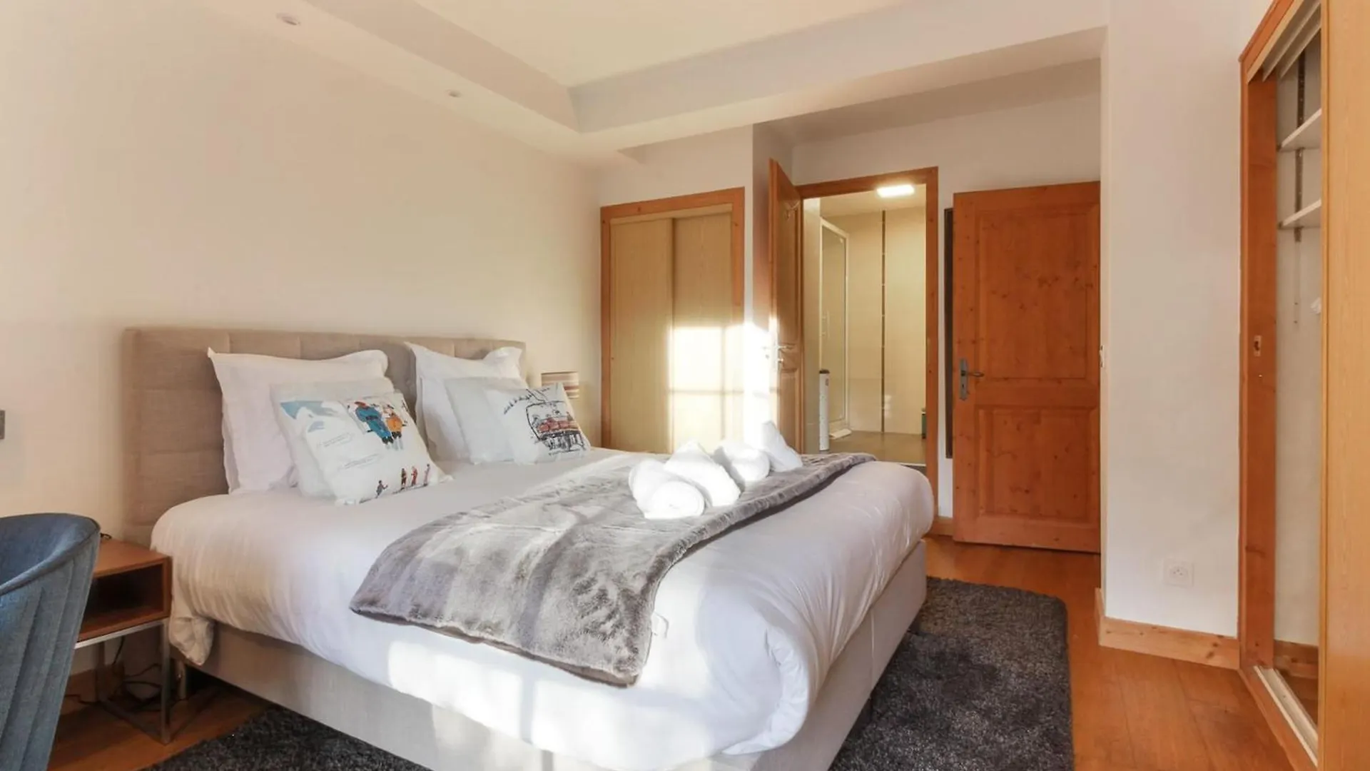Les Alpins - Centre De Chamonix - Renove Avec Jardin Et Vue Imprenable Sur Le Montblanc Apartment